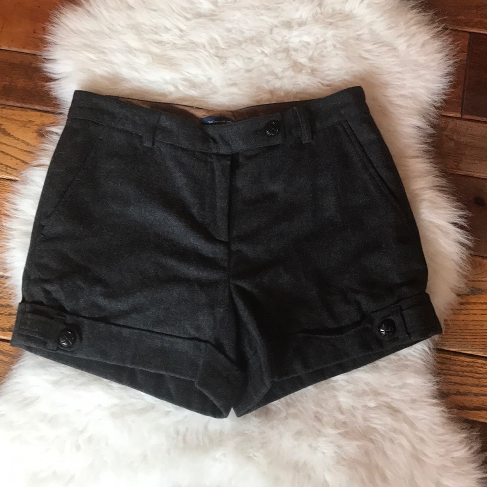 Tailor New York wool shorts.♥️